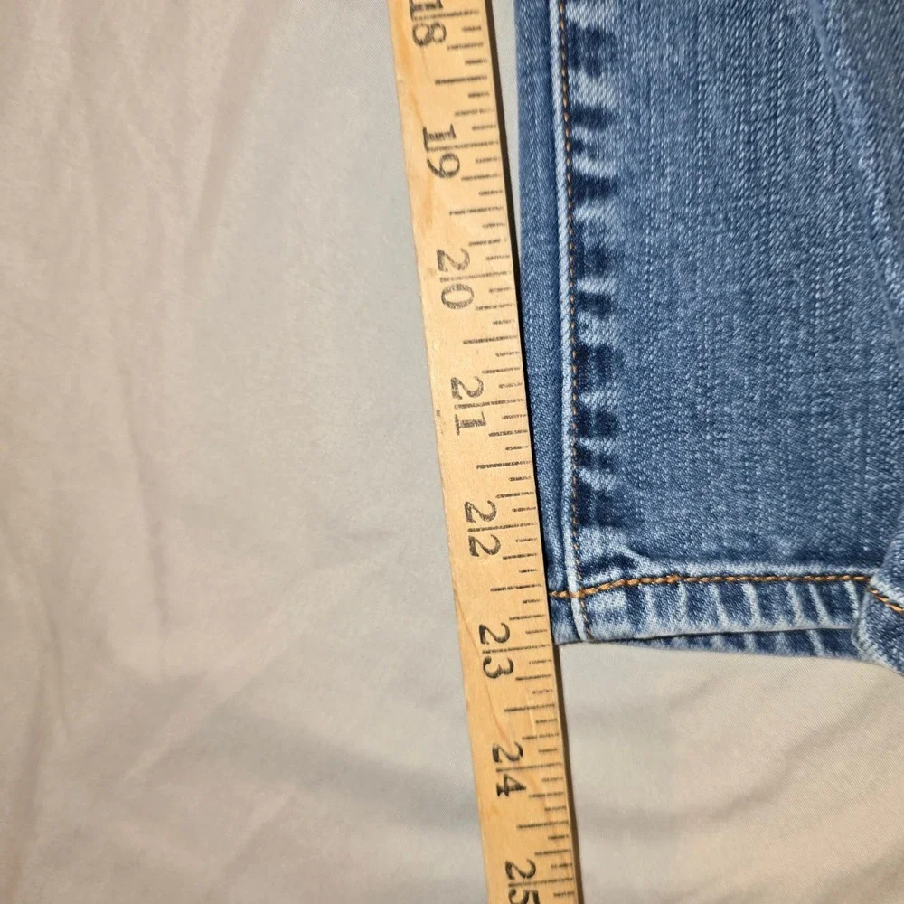 Lucky Brand Sweet N Crop straight Jeans 6/28 Womens Medium Wash Mid Rise Denim